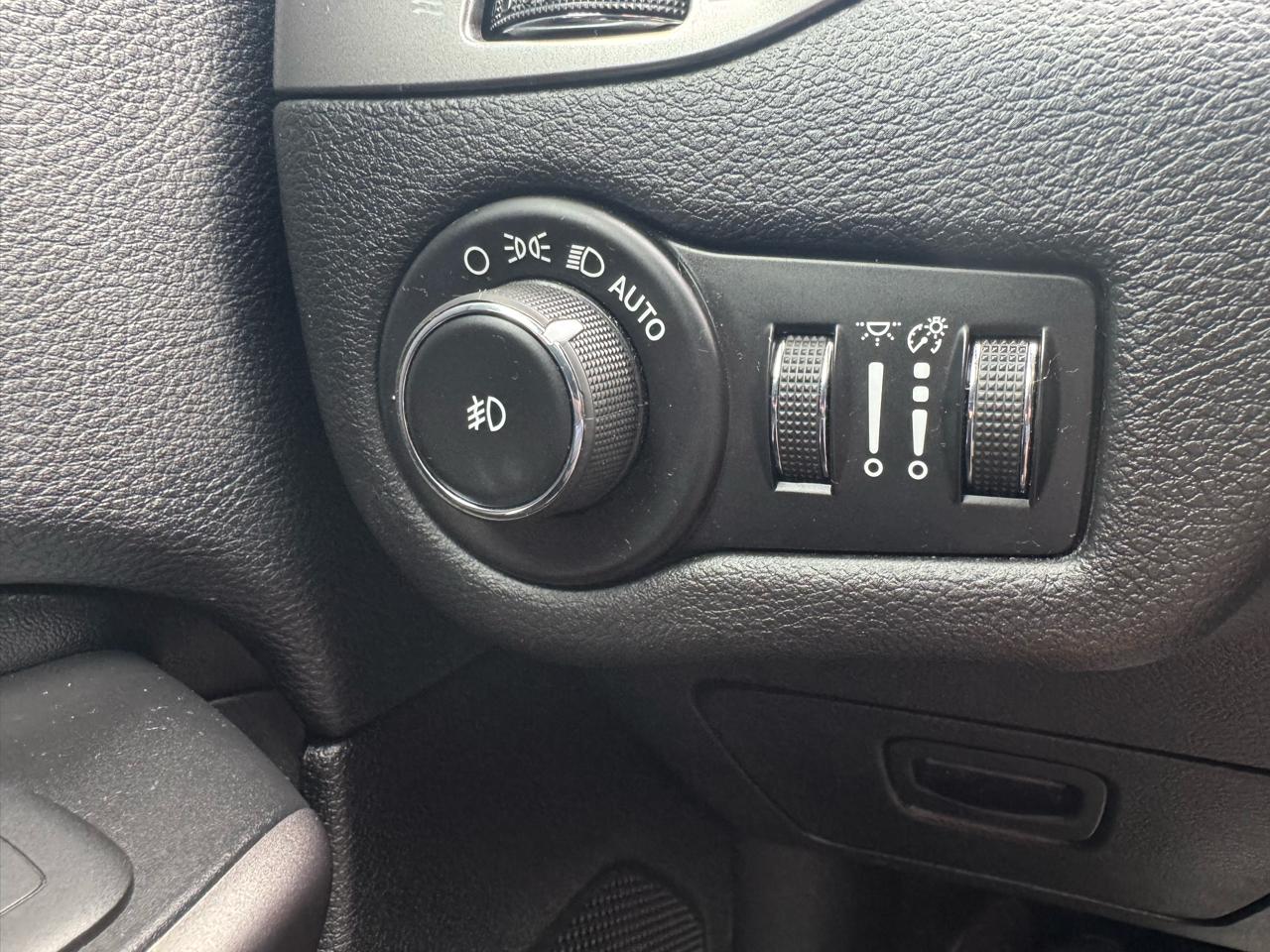 Jeep Cherokee Latitude Plus 4x4 2019