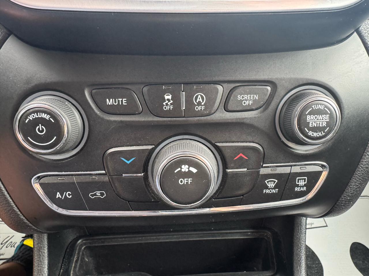 Jeep Cherokee Latitude Plus 4x4 2019