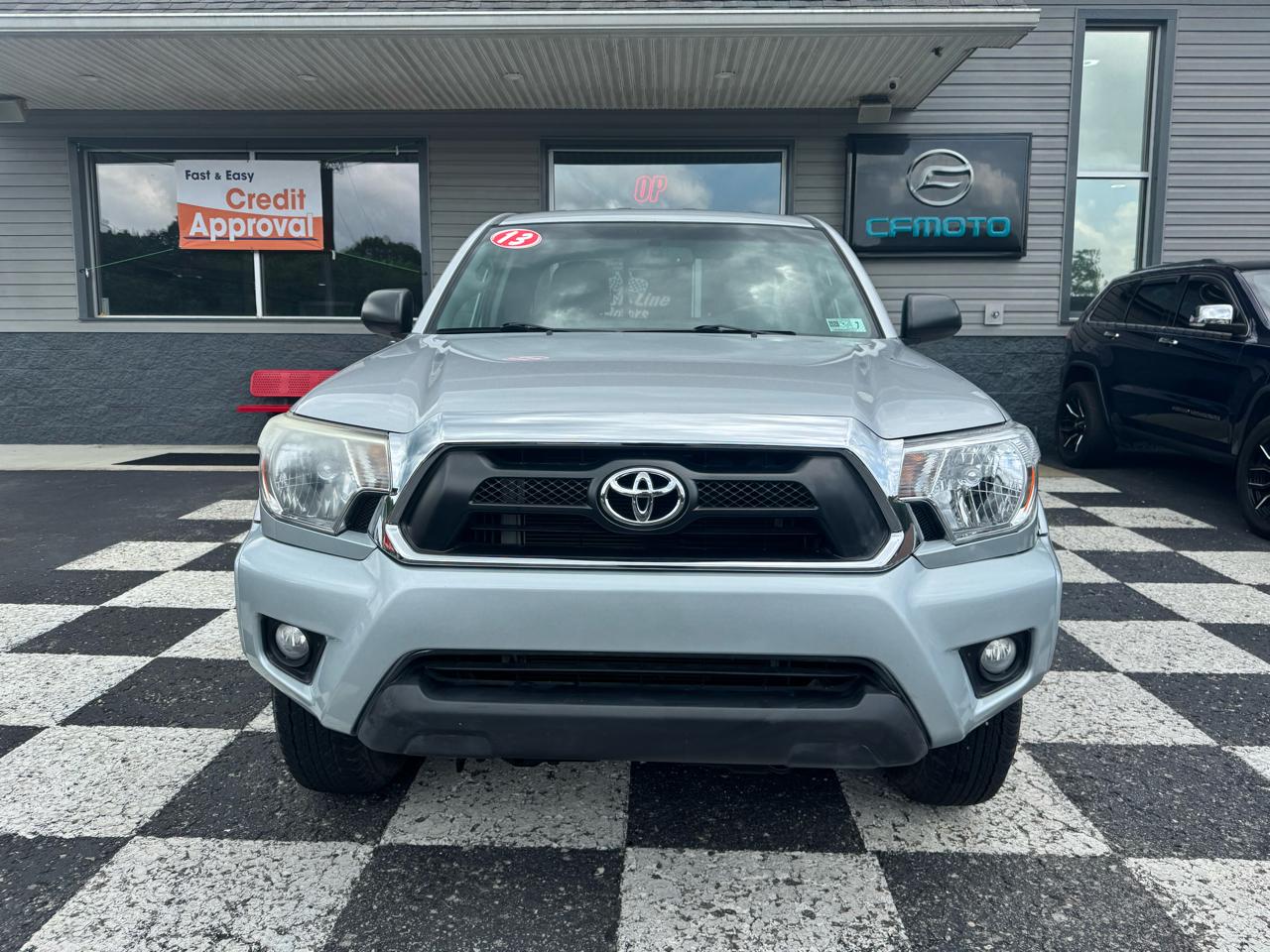 Toyota Tacoma 4WD Access Cab V6 AT SR5 (Natl) 2013
