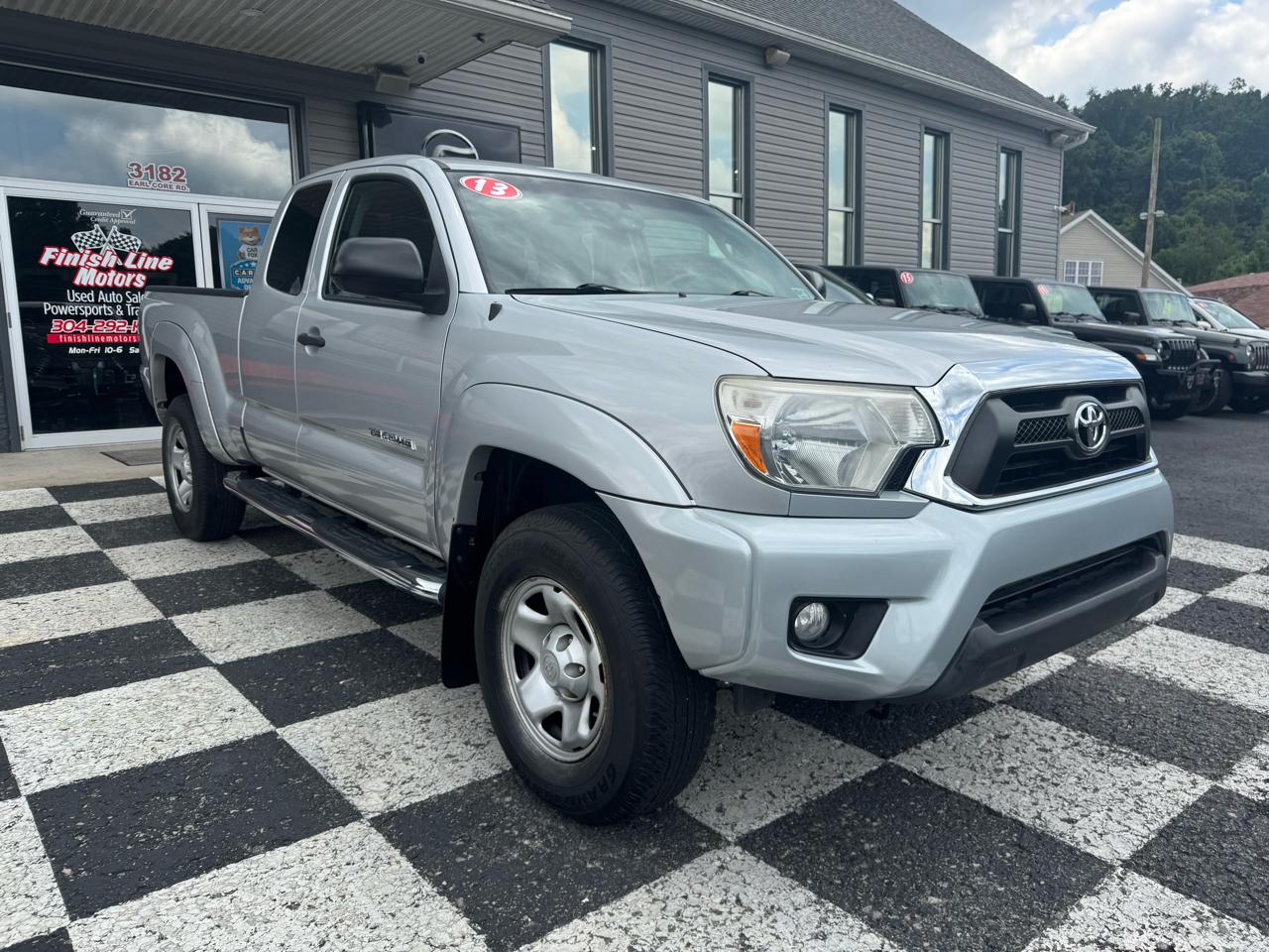 Toyota Tacoma 4WD Access Cab V6 AT SR5 (Natl) 2013