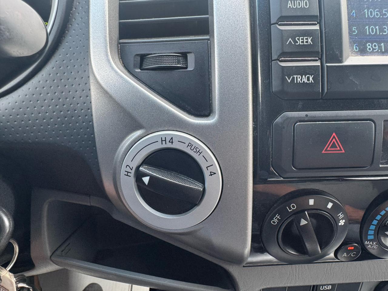 Toyota Tacoma 4WD Access Cab V6 AT SR5 (Natl) 2013