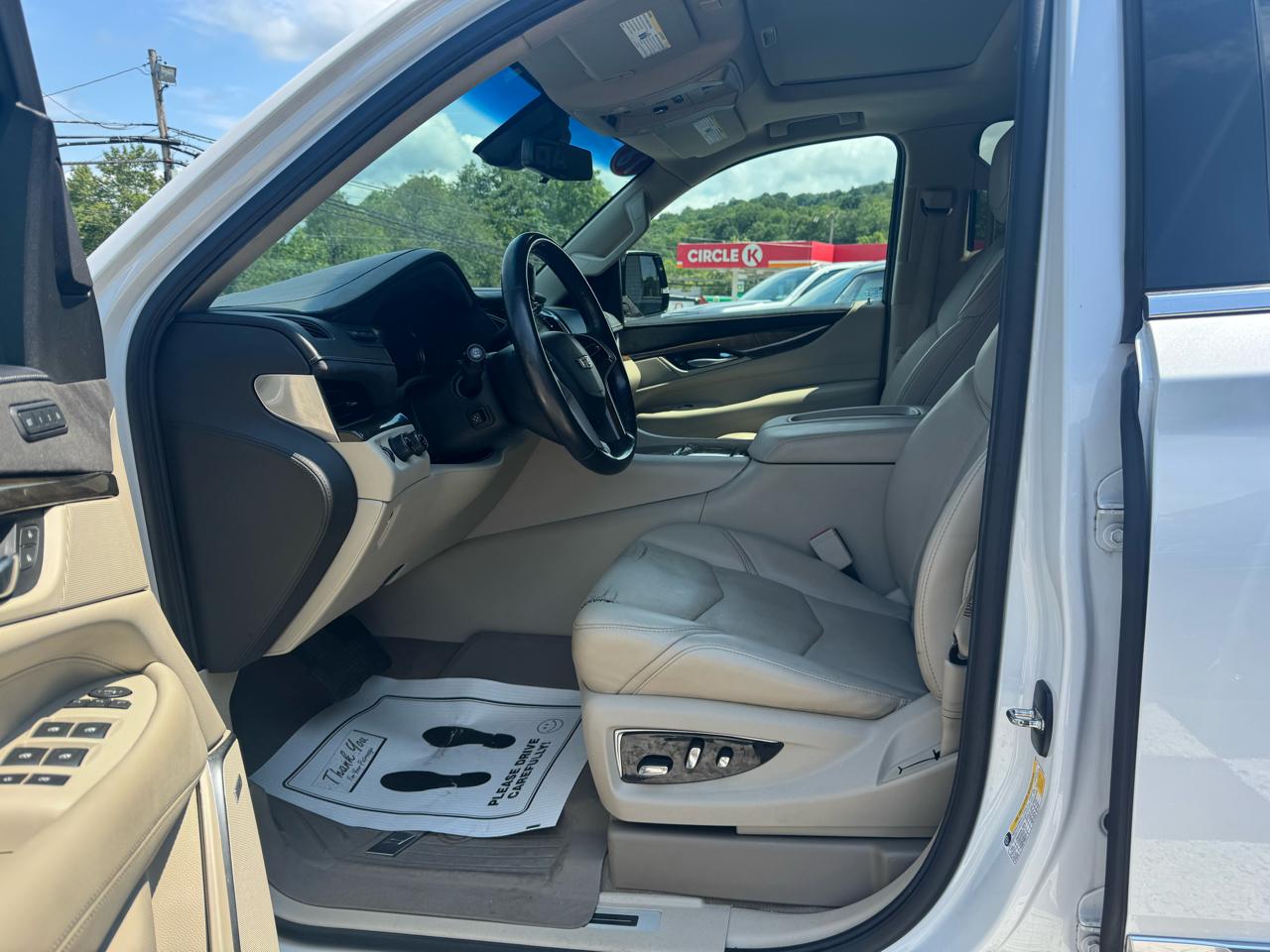 Cadillac Escalade ESV 4WD 4dr Premium Luxury 2018