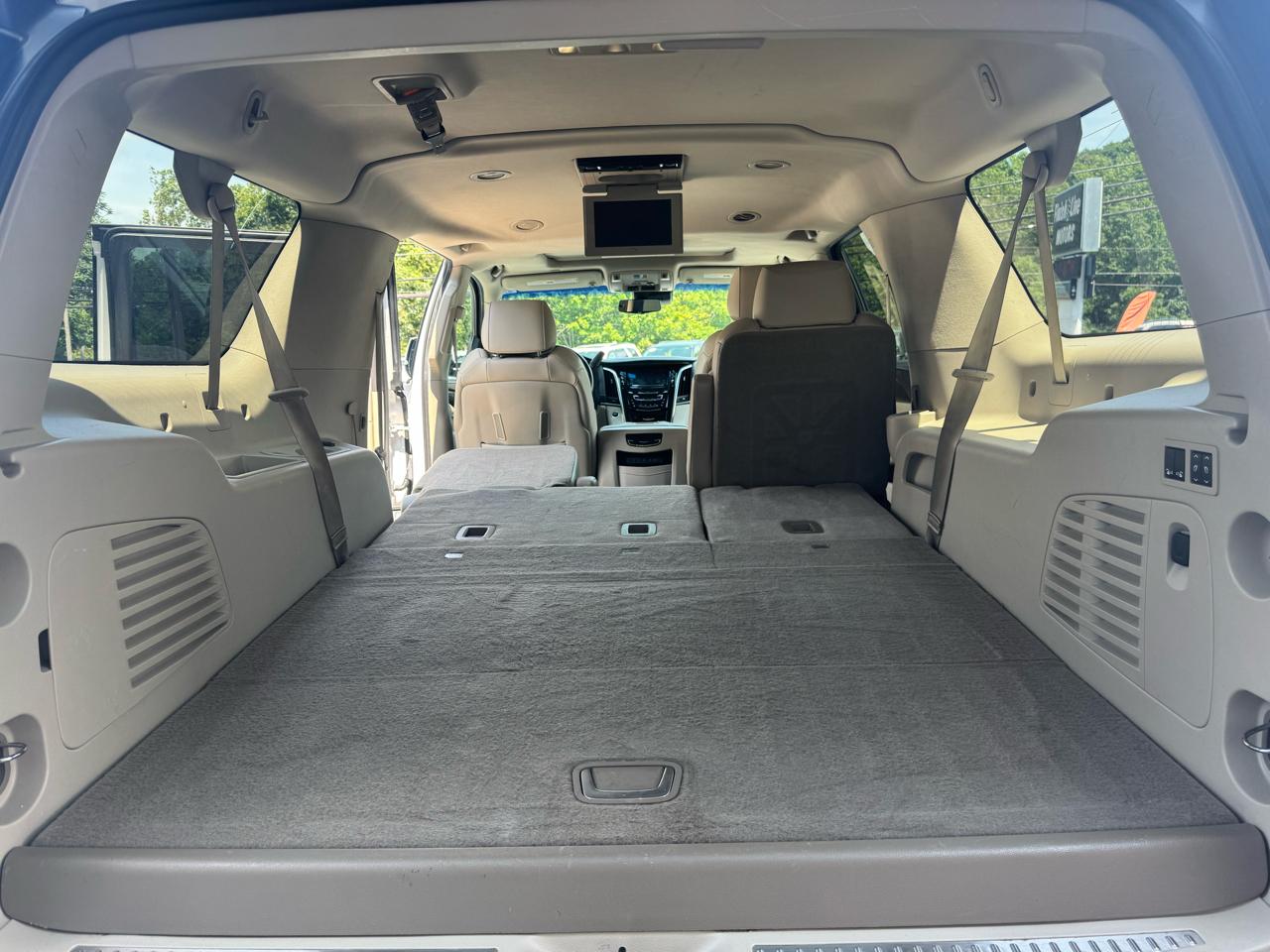 Cadillac Escalade ESV 4WD 4dr Premium Luxury 2018