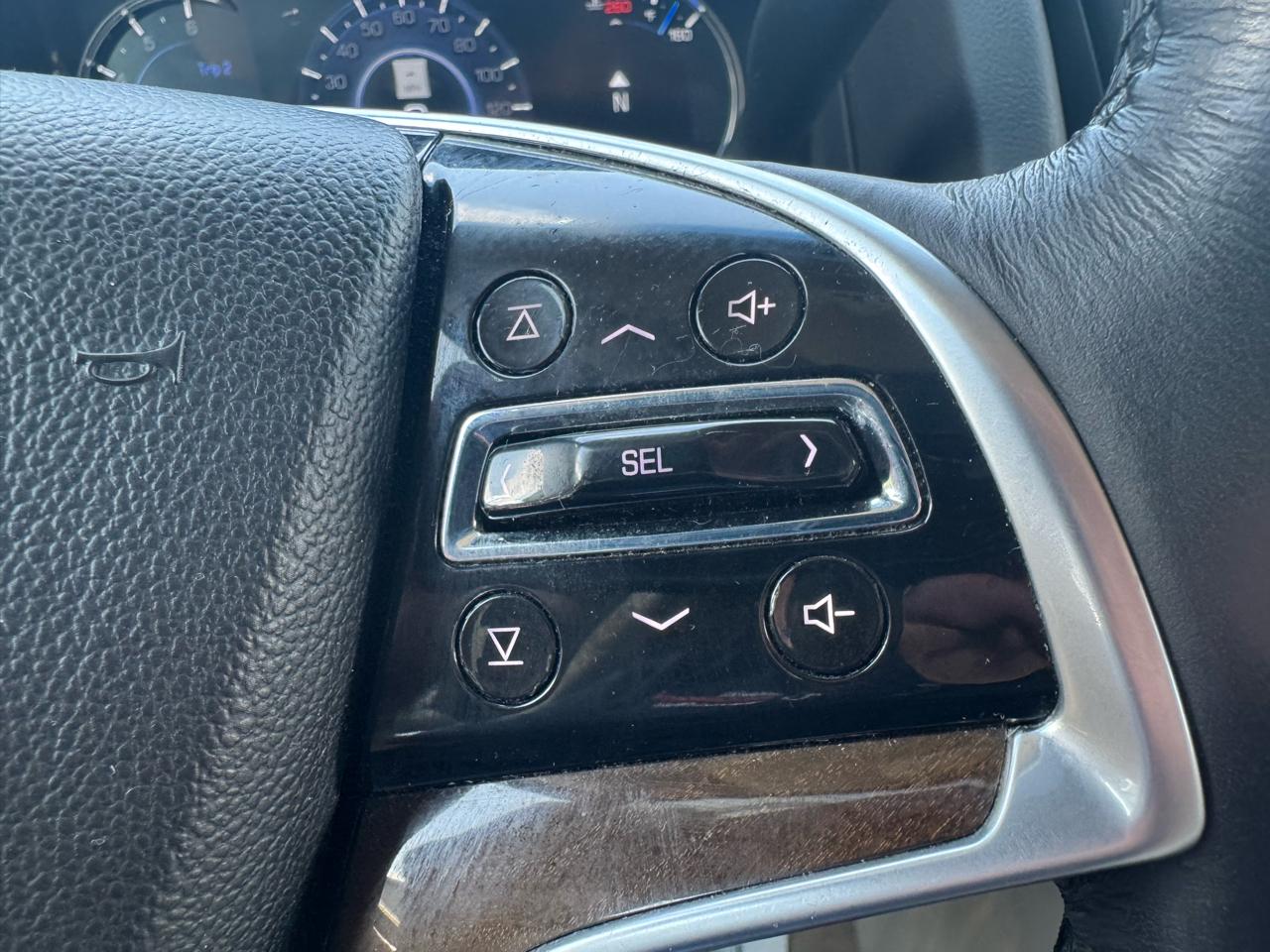 Cadillac Escalade ESV 4WD 4dr Premium Luxury 2018
