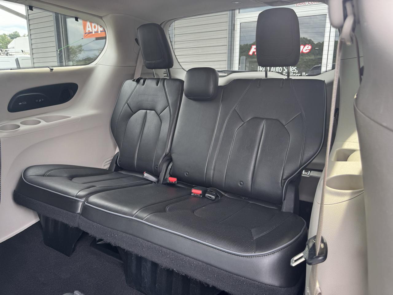 Chrysler Pacifica Limited FWD 2019