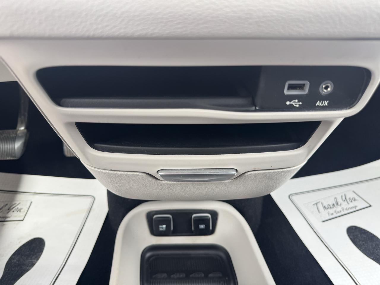 Chrysler Pacifica Limited FWD 2019