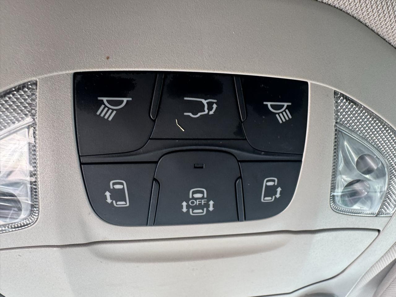 Chrysler Pacifica Limited FWD 2019
