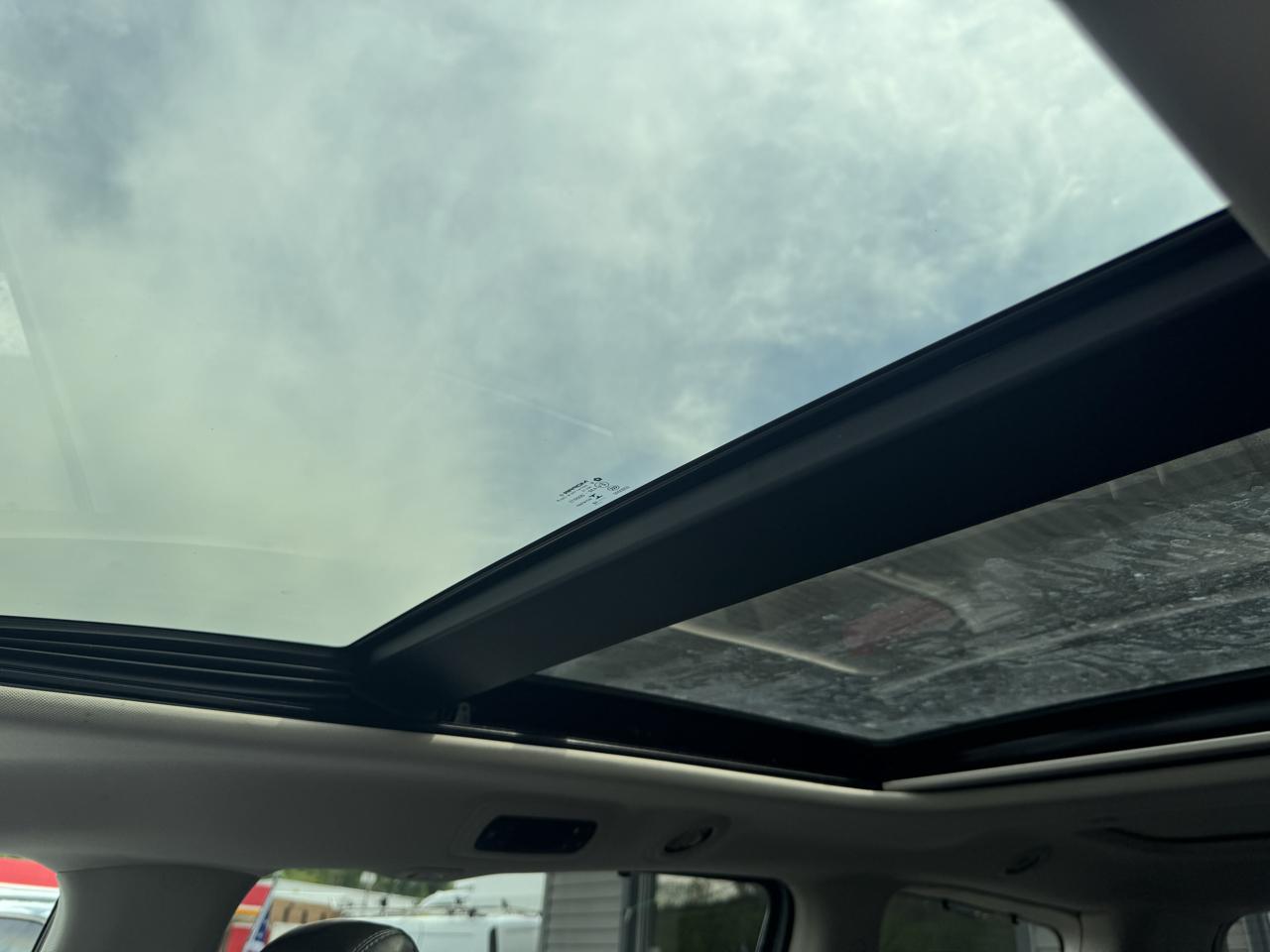 Chrysler Pacifica Limited FWD 2019