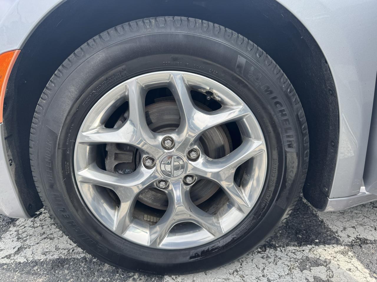 Chrysler Pacifica Limited FWD 2019