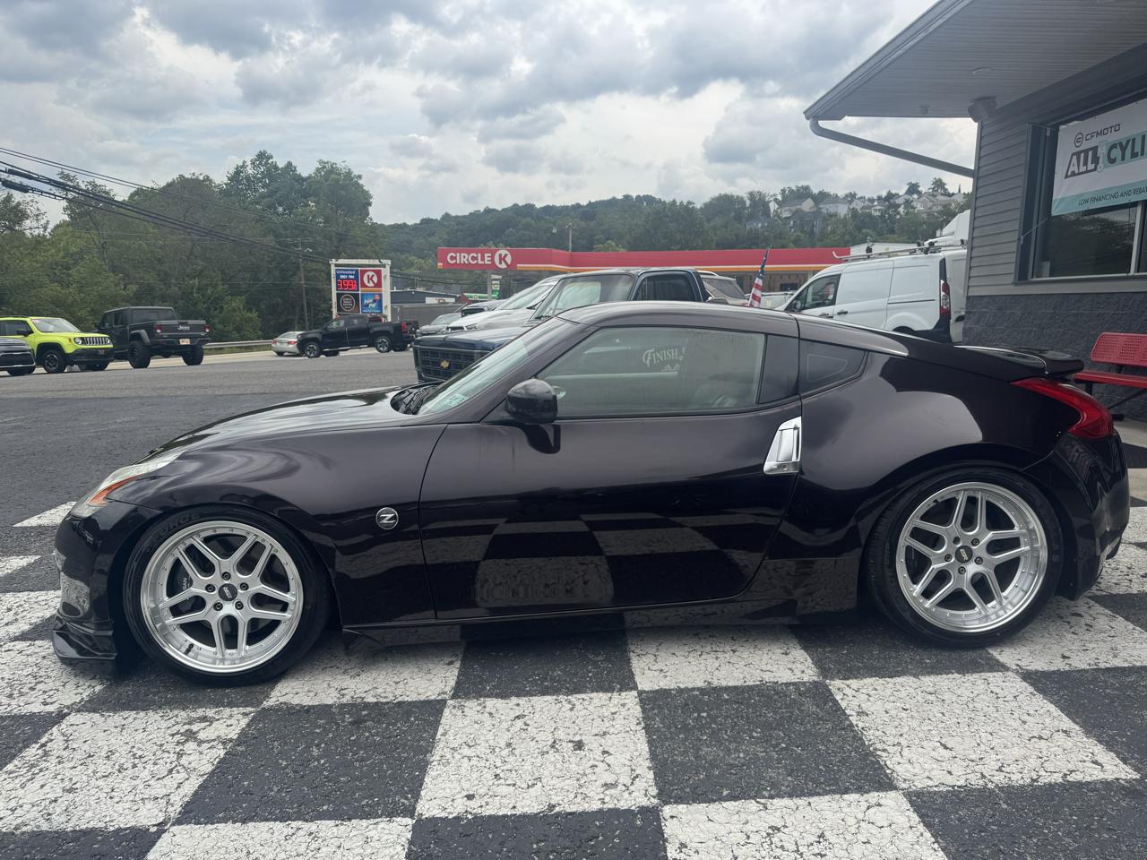 Nissan 370Z Coupe  2010
