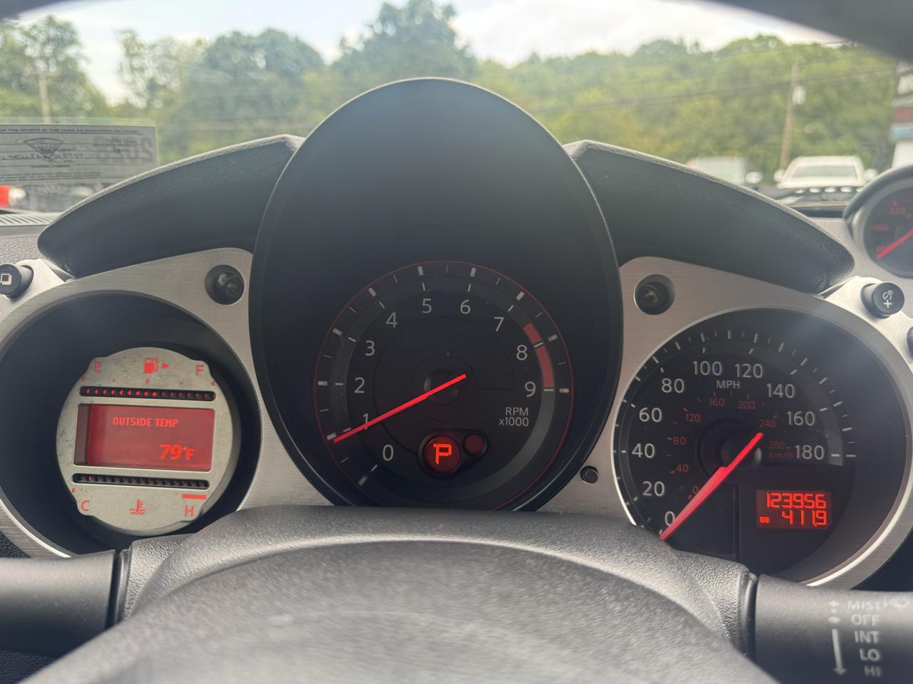 Nissan 370Z Coupe  2010