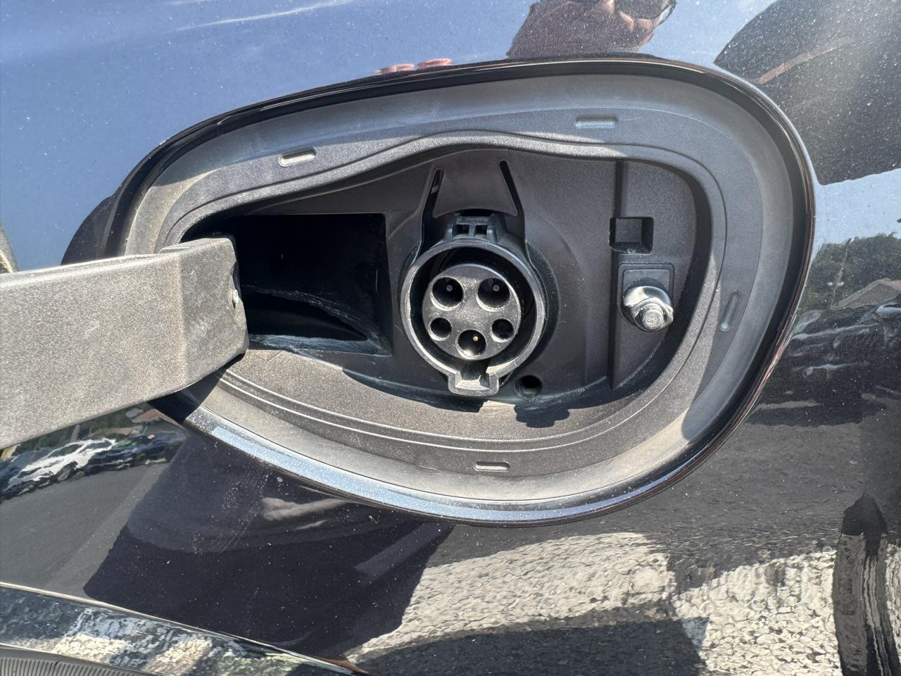 Chrysler Pacifica Hybrid Touring L FWD 2023