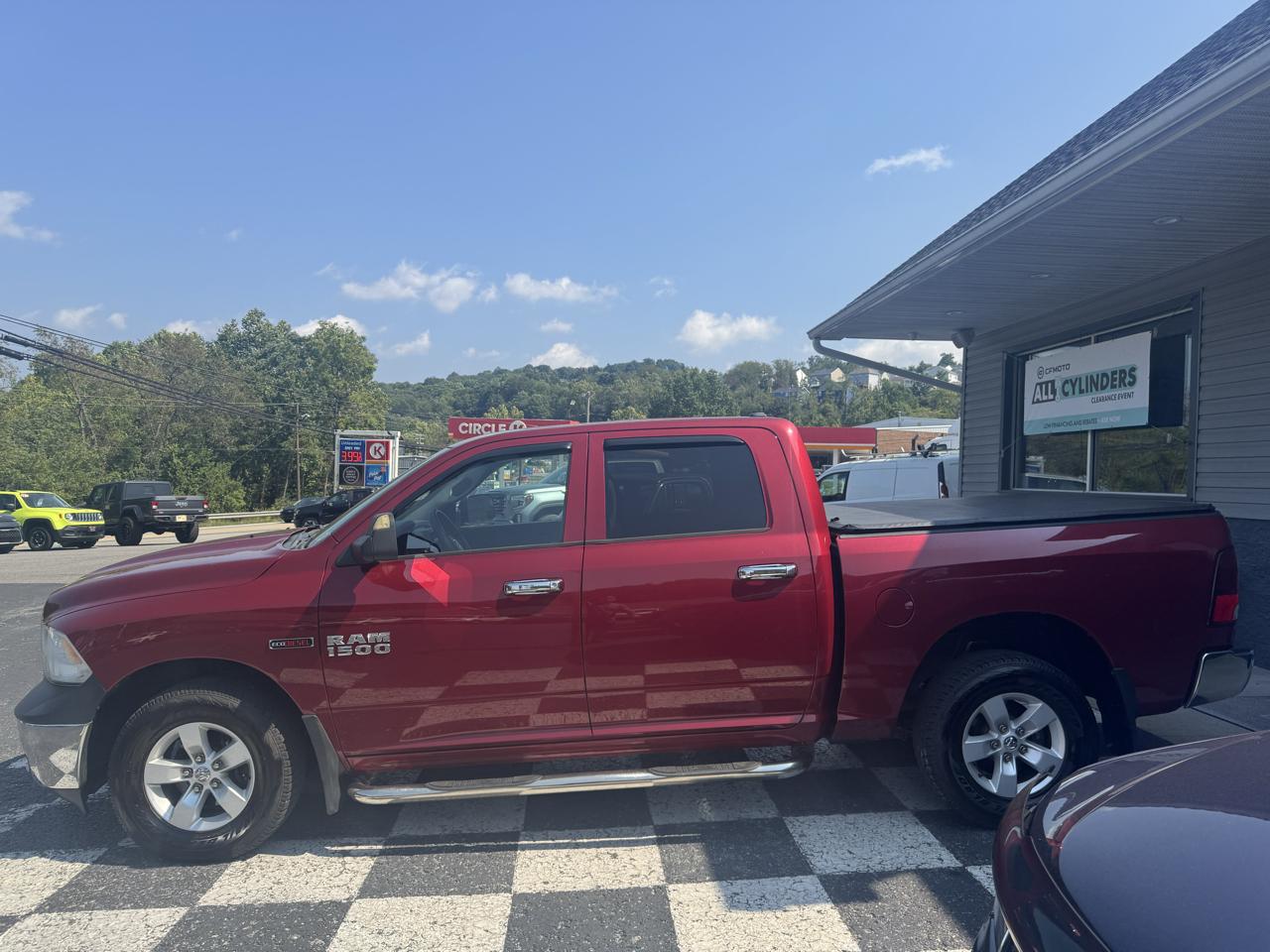 RAM 1500 4WD Crew Cab 140.5" Tradesman 2014