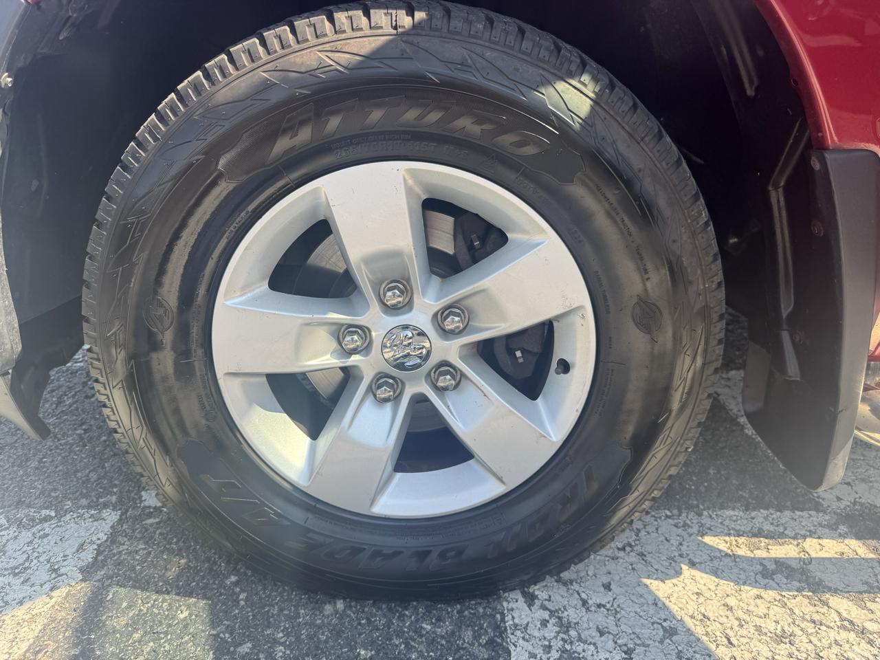 RAM 1500 4WD Crew Cab 140.5" Tradesman 2014