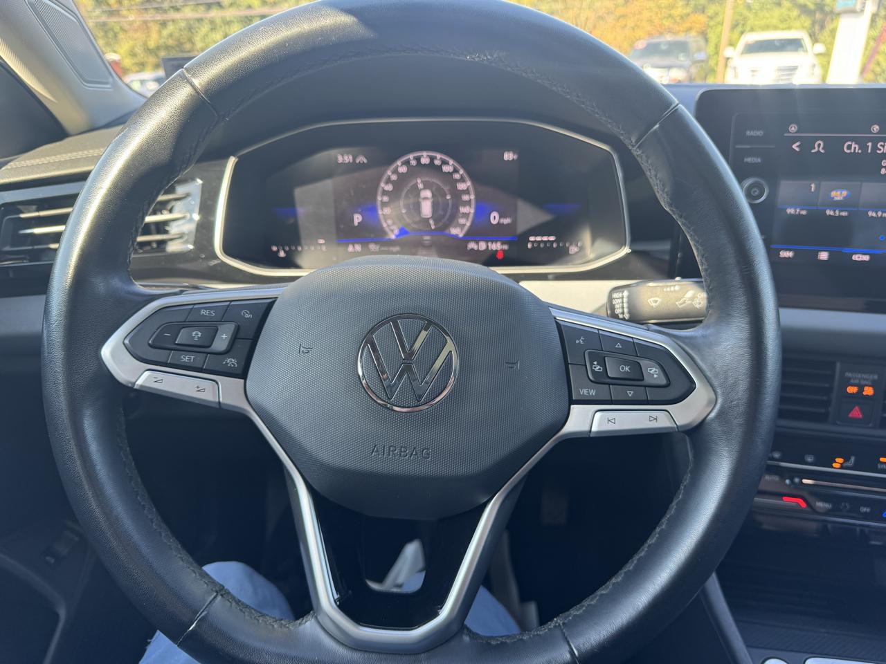 Volkswagen Jetta SE Auto 2025