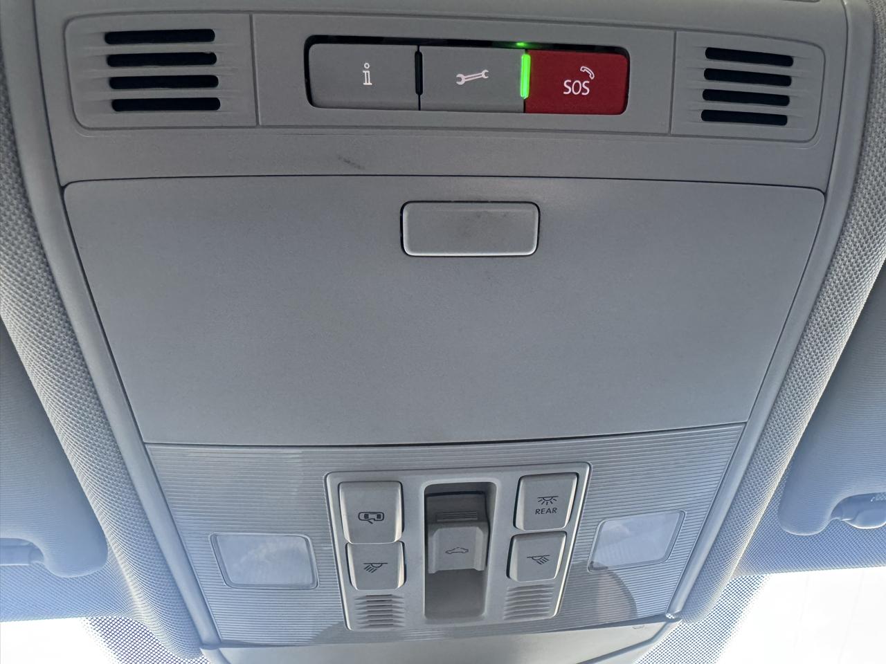 Volkswagen Jetta SE Auto 2025