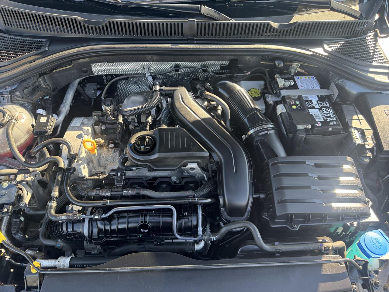 Volkswagen Jetta SE Auto 2025