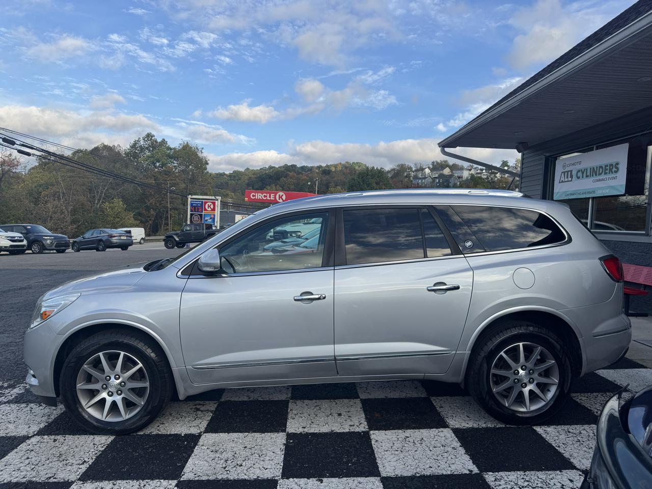Buick Enclave AWD 4dr Leather 2017
