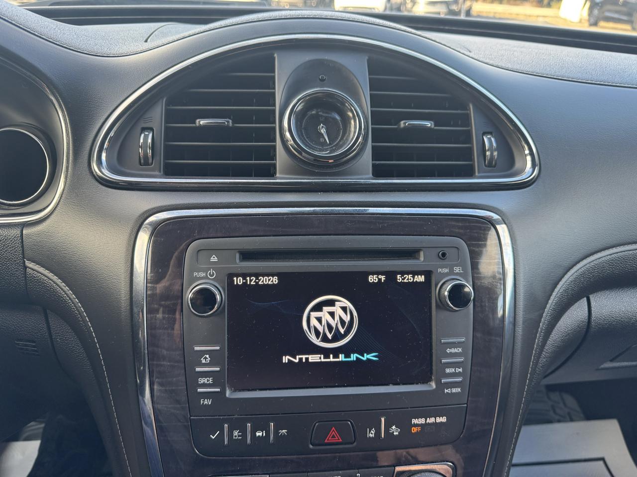 Buick Enclave AWD 4dr Leather 2017