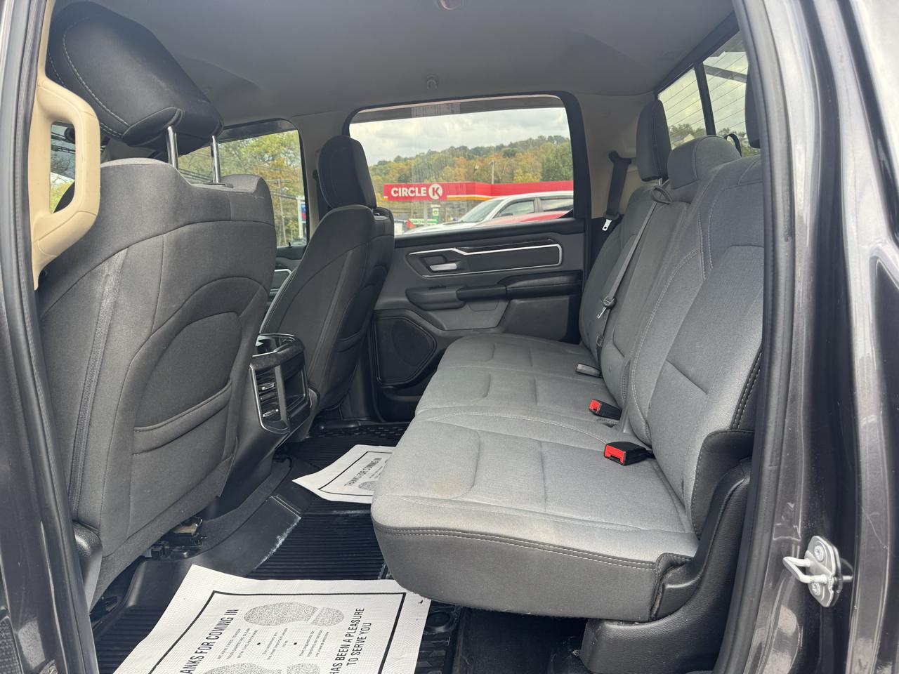 RAM 1500 Big Horn/Lone Star 4x4 Crew Cab 5'7" Box 2019