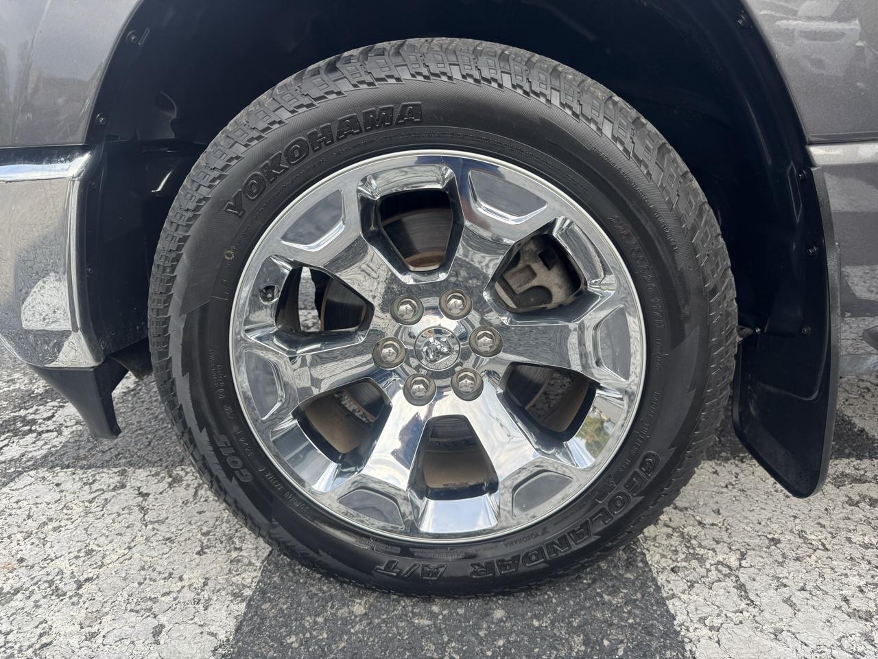 RAM 1500 Big Horn/Lone Star 4x4 Crew Cab 5'7" Box 2019