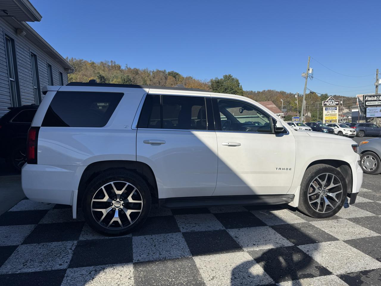 Chevrolet Tahoe 4WD 4dr LT 2016