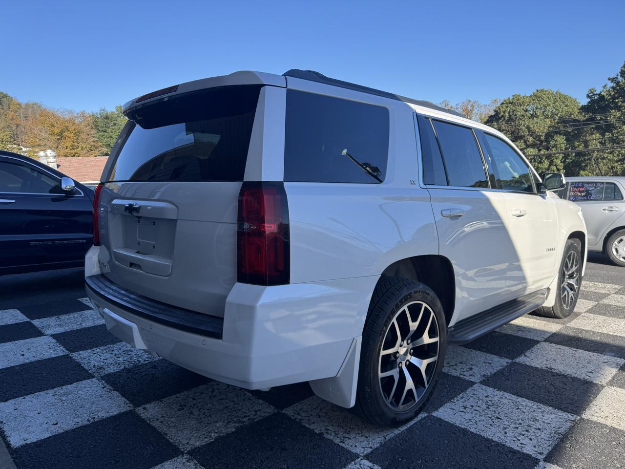 Chevrolet Tahoe 4WD 4dr LT 2016