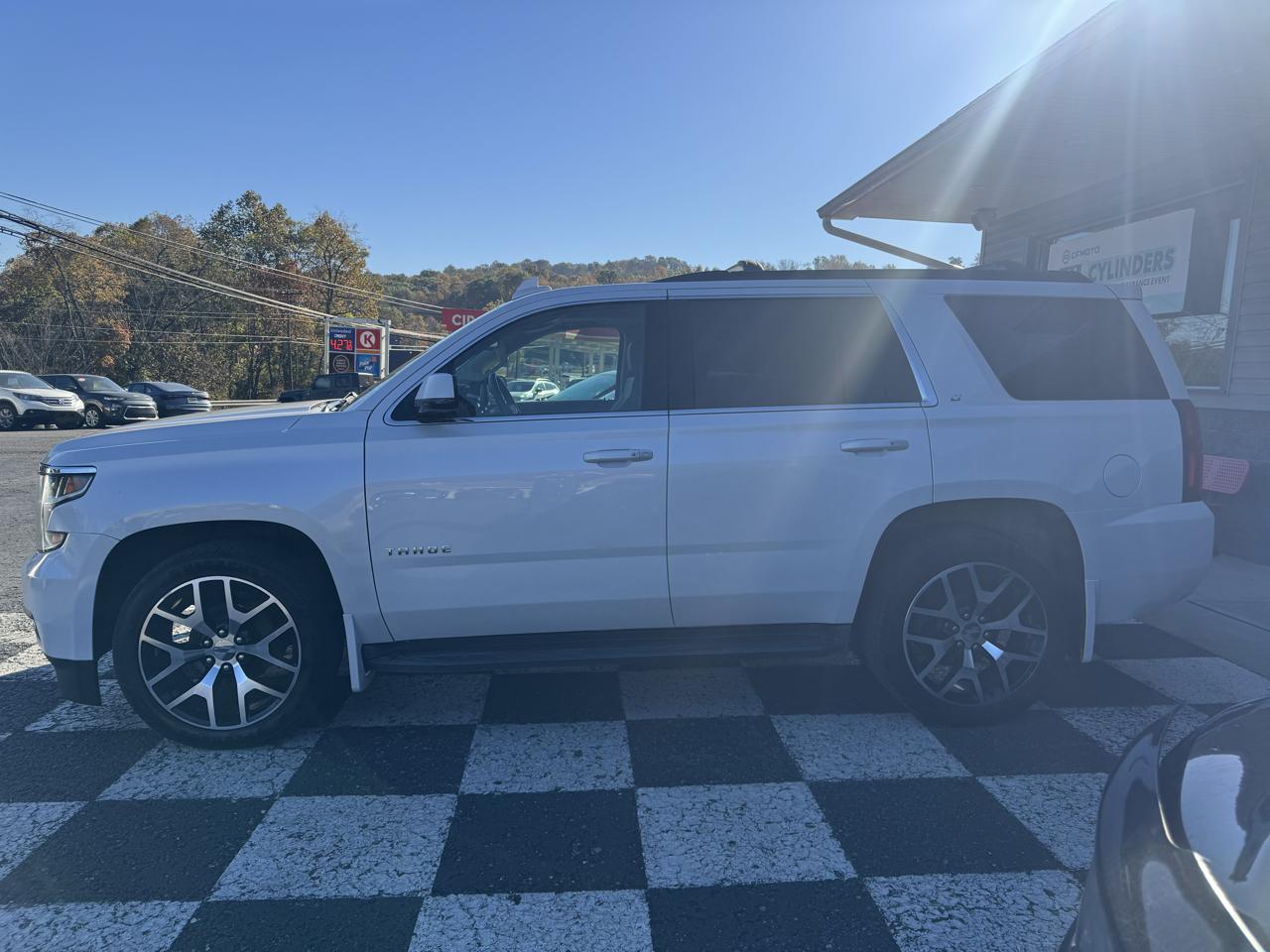 Chevrolet Tahoe 4WD 4dr LT 2016
