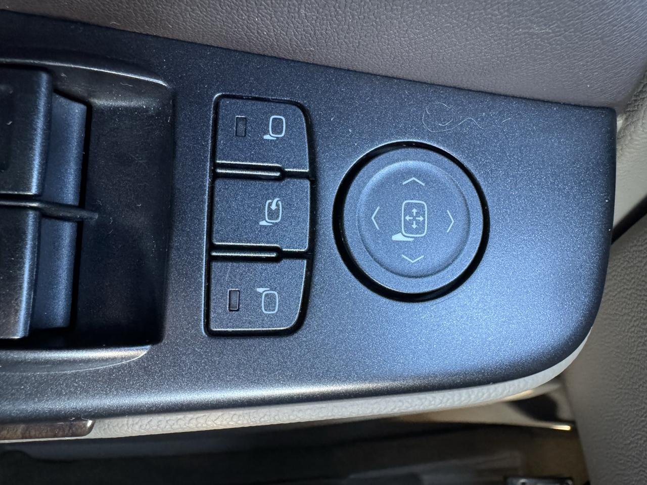 Chevrolet Tahoe 4WD 4dr LT 2016