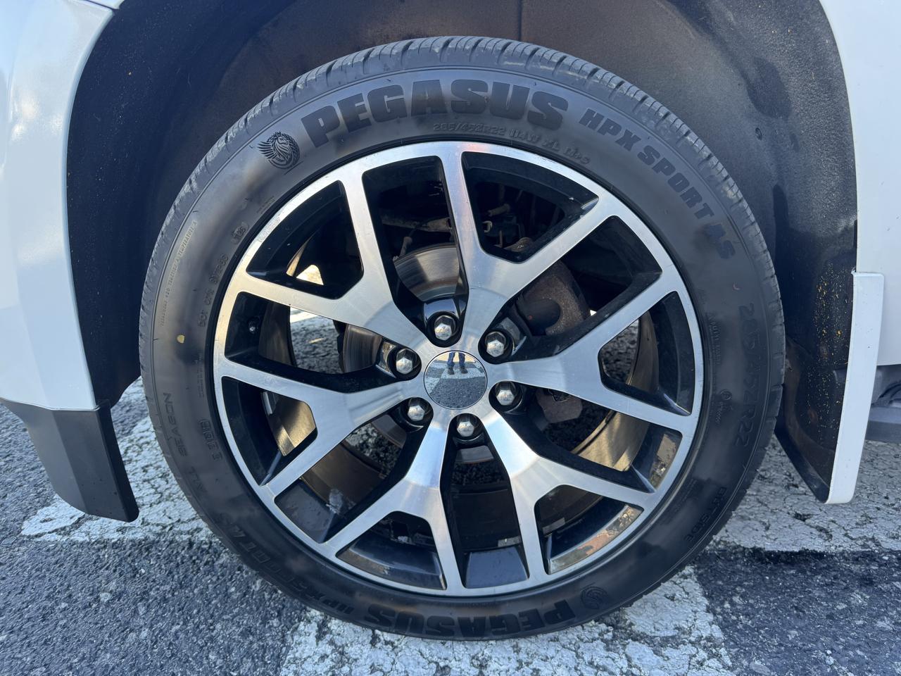 Chevrolet Tahoe 4WD 4dr LT 2016