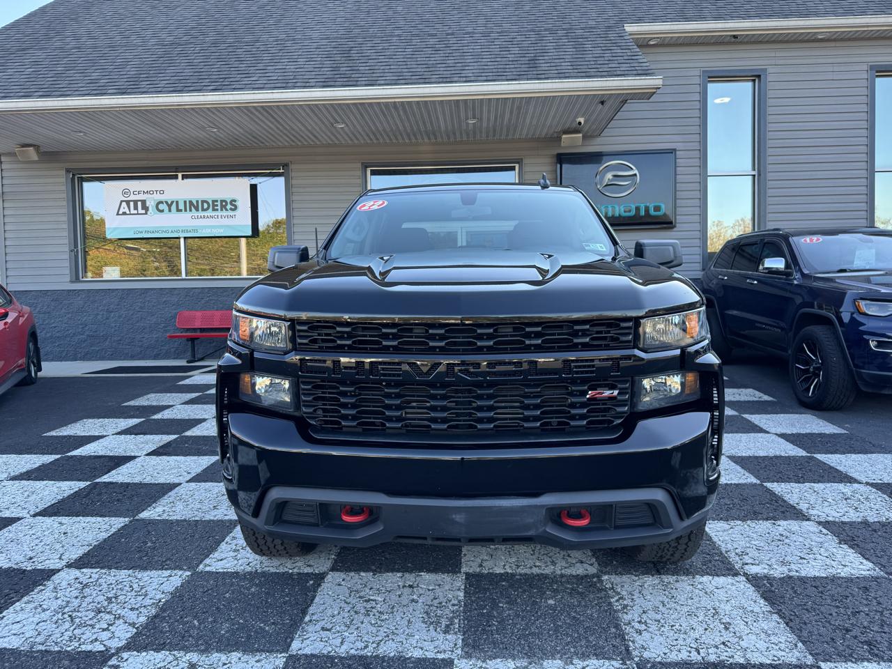 Chevrolet Silverado 1500 LTD 4WD Crew Cab 147" Custom Trail Boss 2022