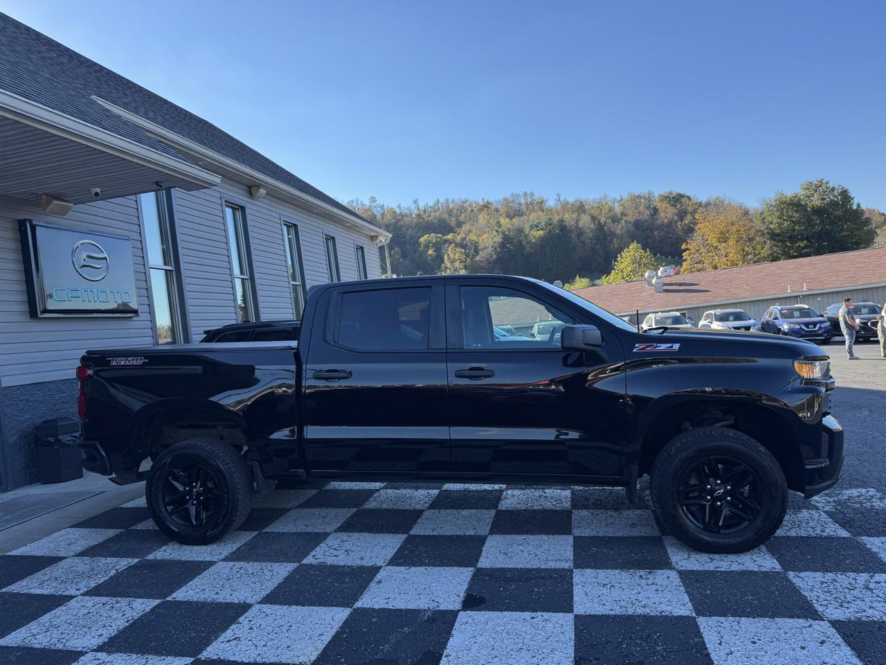 Chevrolet Silverado 1500 LTD 4WD Crew Cab 147" Custom Trail Boss 2022