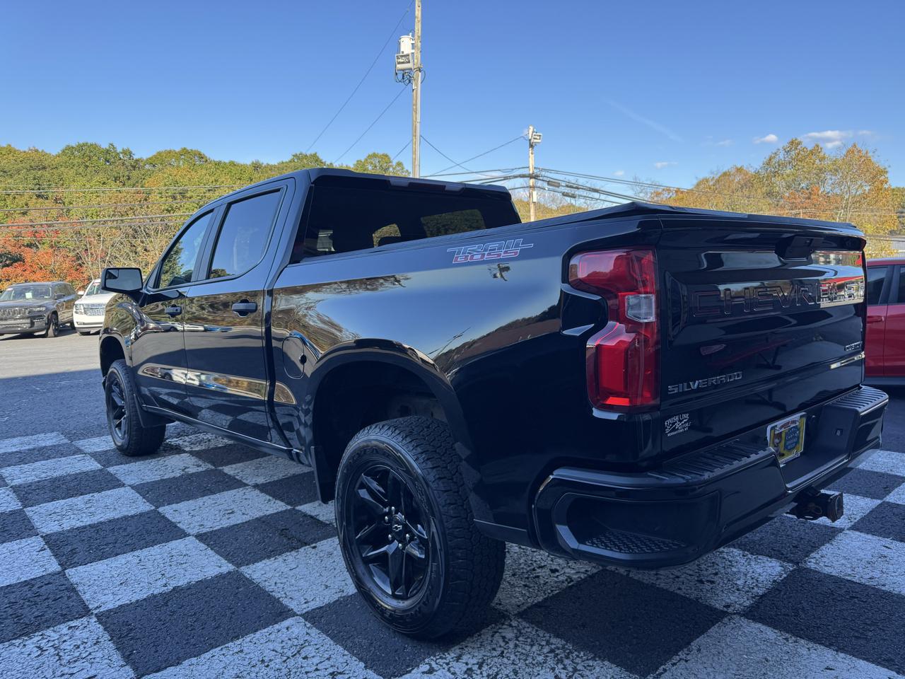 Chevrolet Silverado 1500 LTD 4WD Crew Cab 147" Custom Trail Boss 2022