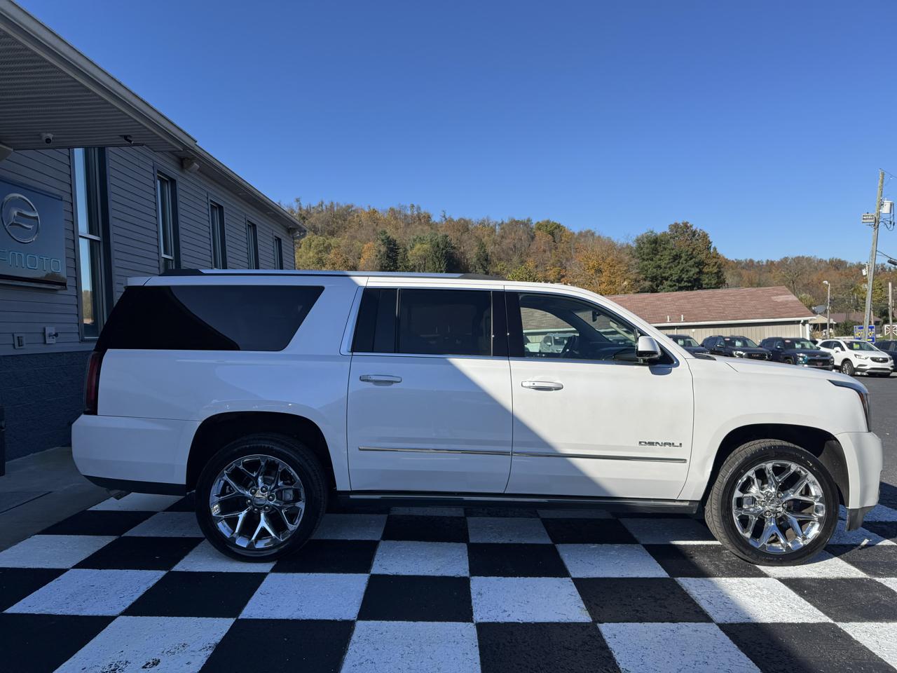 GMC Yukon XL 4WD 4dr Denali 2019