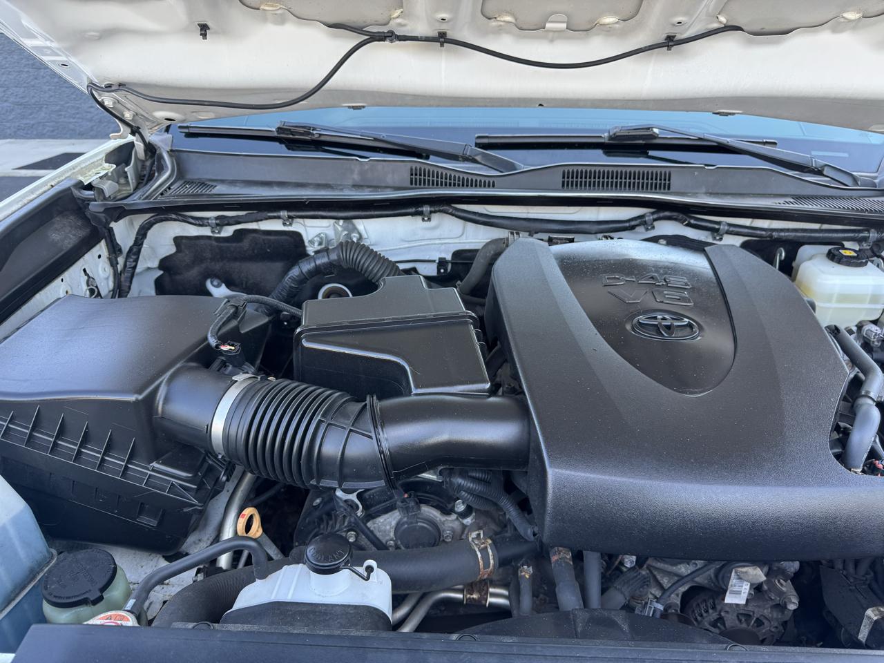 Toyota Tacoma 4WD Double Cab V6 MT TRD Off Road (Natl) 2018