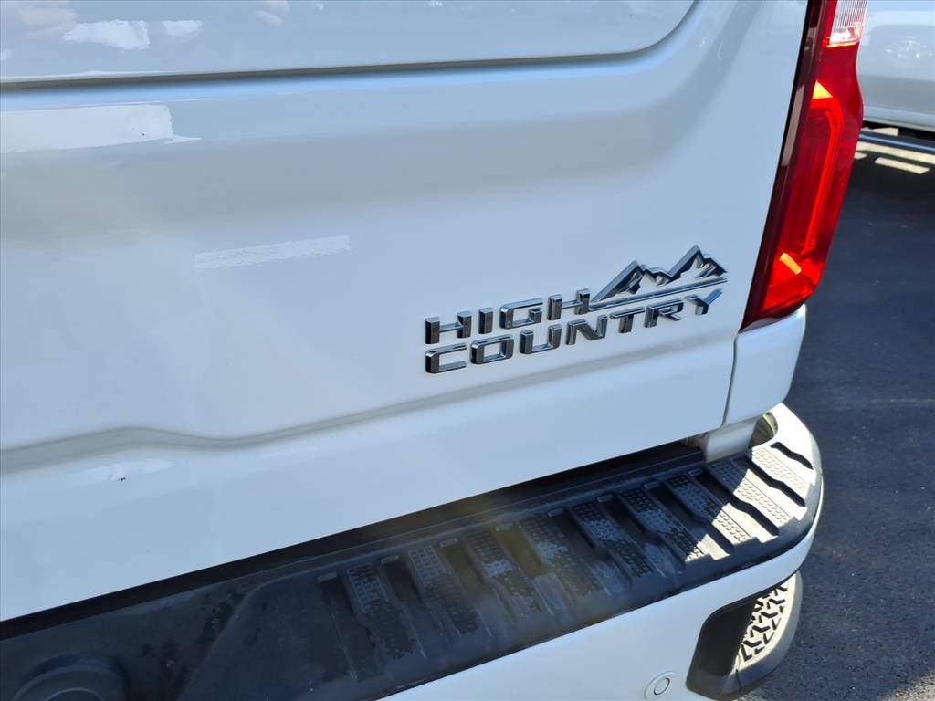 Chevrolet Silverado 3500HD High Country Crew Cab 4WD 2022 Chevrolet Silverado 3500HD High Country Crew Cab 4WD 2022