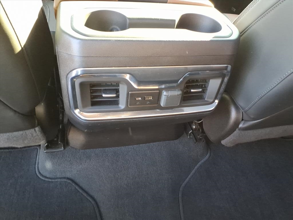 Chevrolet Silverado 3500HD High Country Crew Cab 4WD 2022 Chevrolet Silverado 3500HD High Country Crew Cab 4WD 2022