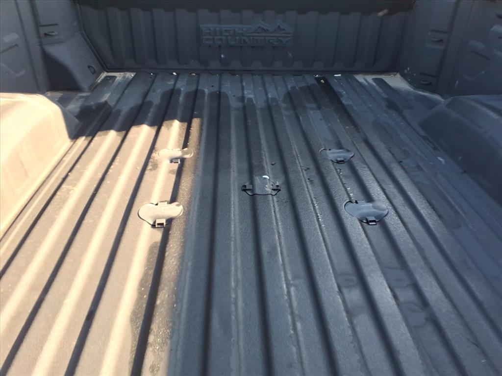 Chevrolet Silverado 3500HD High Country Crew Cab 4WD 2022 Chevrolet Silverado 3500HD High Country Crew Cab 4WD 2022