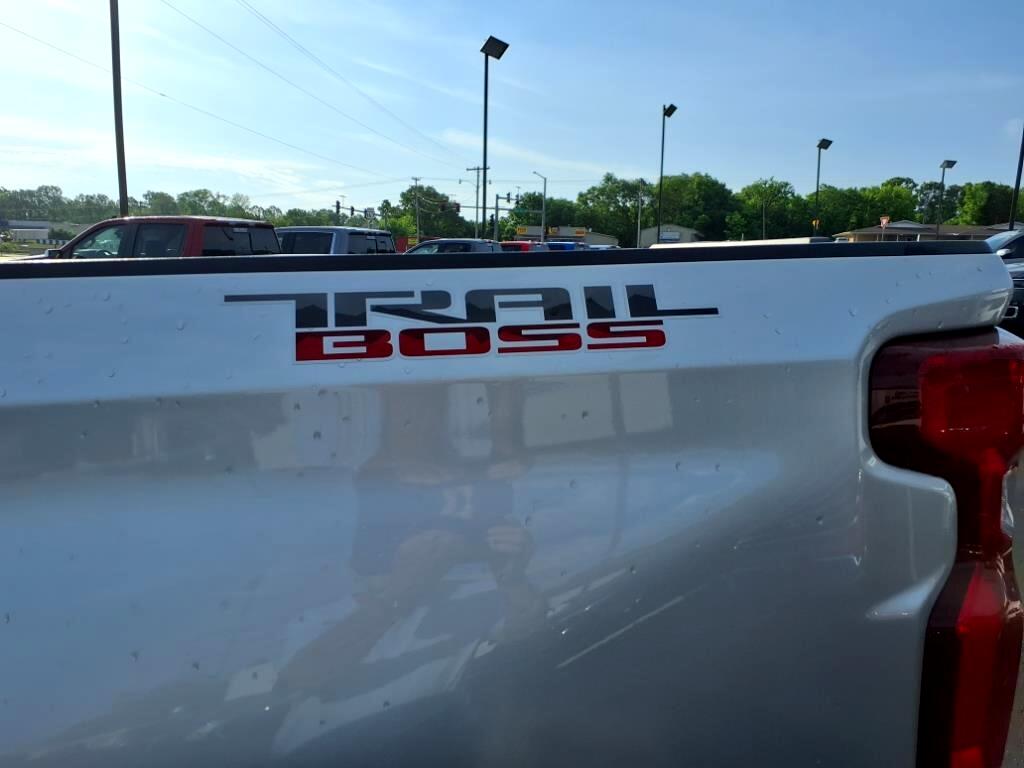 Chevrolet Silverado 1500 4WD Crew Cab 147" LT Trail Boss 2022