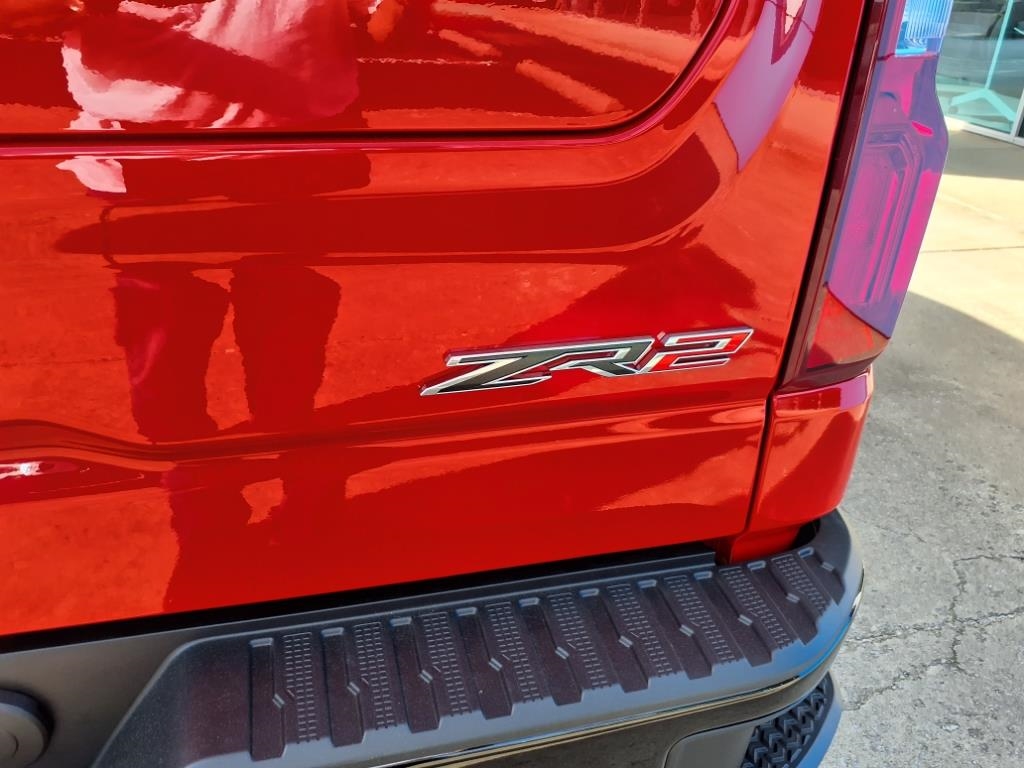 Chevrolet Silverado 1500 4WD Crew Cab 147" ZR2 2025 Chevrolet Silverado 1500 4WD Crew Cab 147" ZR2 2025