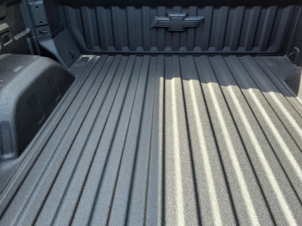 Chevrolet Silverado 1500 4WD Crew Cab 147" ZR2 2025 Chevrolet Silverado 1500 4WD Crew Cab 147" ZR2 2025