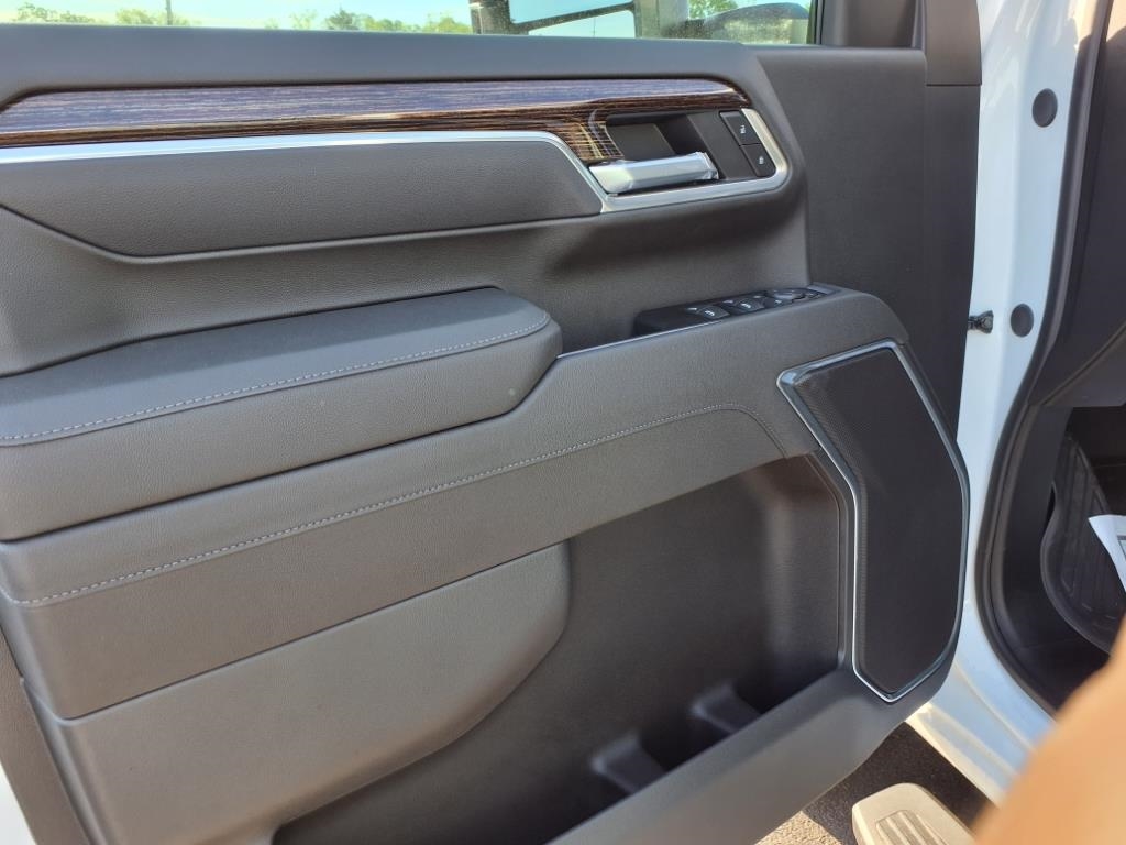 GMC Sierra 2500HD 4WD Crew Cab 159" SLE 2025