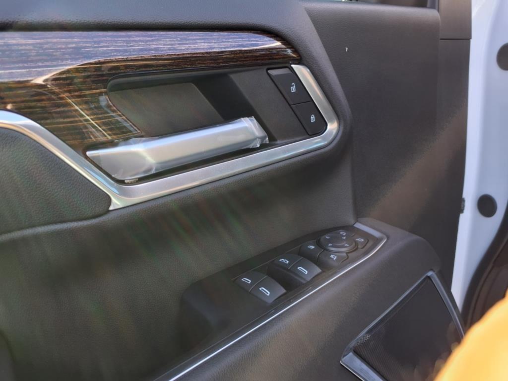 GMC Sierra 2500HD 4WD Crew Cab 159" SLE 2025