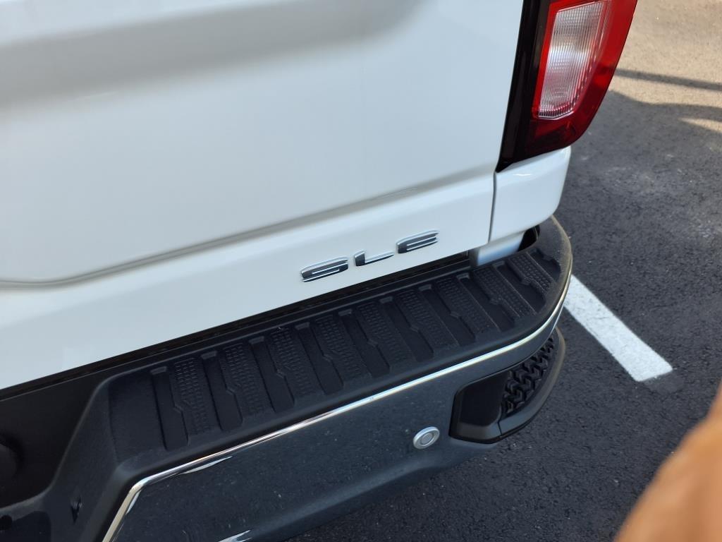 GMC Sierra 2500HD 4WD Crew Cab 159" SLE 2025