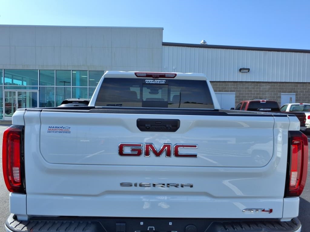 GMC Sierra 1500 4WD Crew Cab 147" AT4 2024 GMC Sierra 1500 4WD Crew Cab 147" AT4 2024