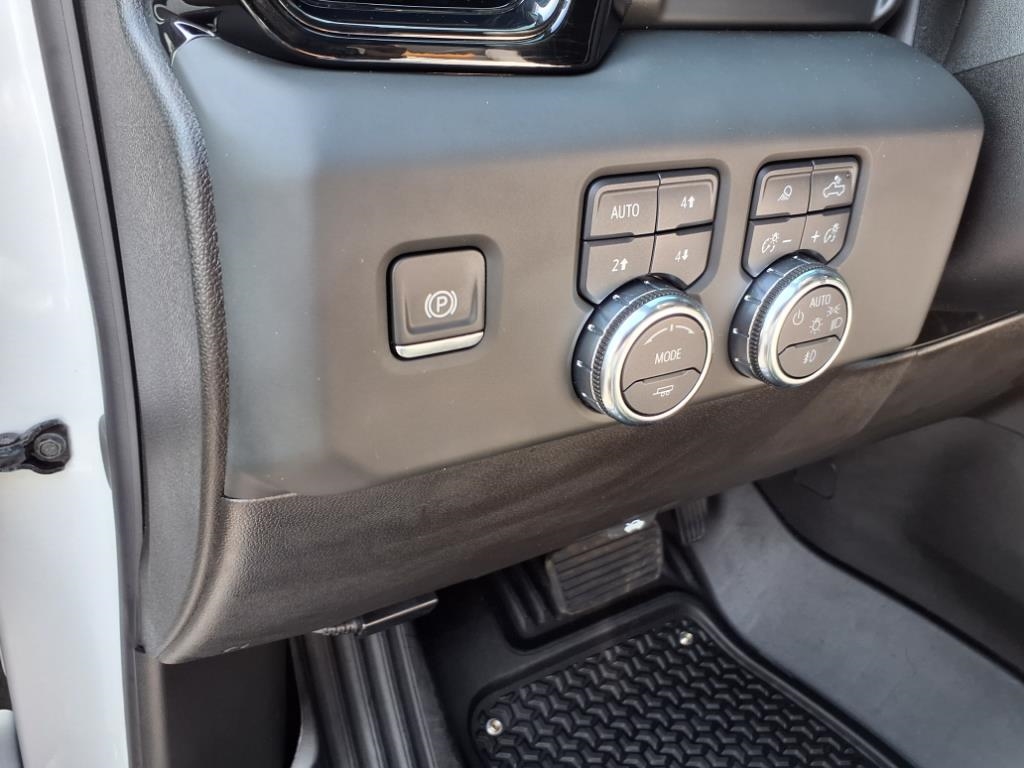 GMC Sierra 1500 4WD Crew Cab 147" AT4 2024 GMC Sierra 1500 4WD Crew Cab 147" AT4 2024