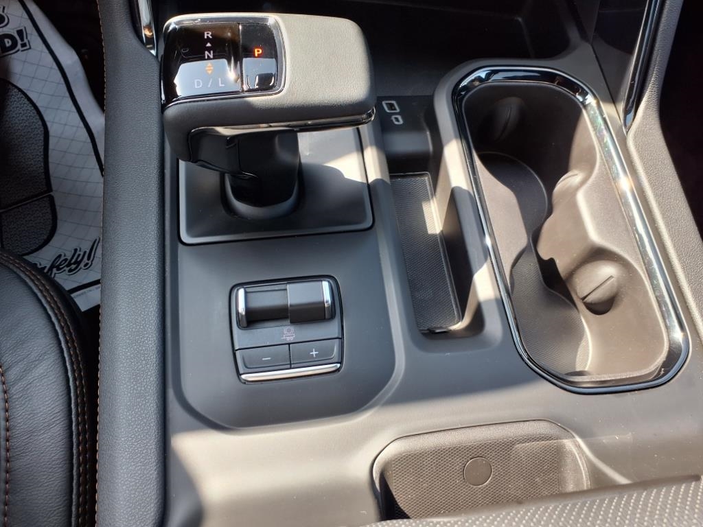 GMC Sierra 1500 4WD Crew Cab 147" AT4 2024 GMC Sierra 1500 4WD Crew Cab 147" AT4 2024