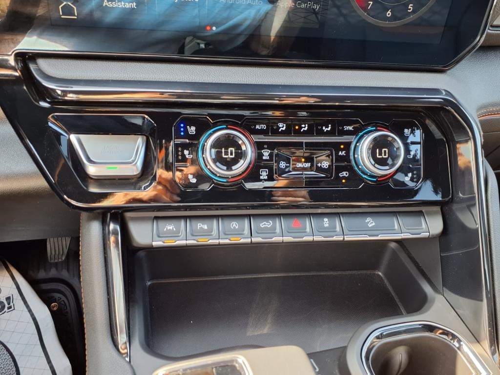 GMC Sierra 1500 4WD Crew Cab 147" AT4 2024 GMC Sierra 1500 4WD Crew Cab 147" AT4 2024