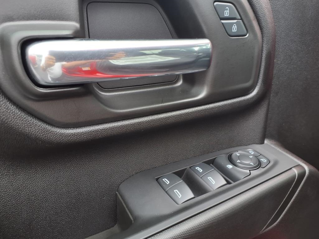 GMC Sierra 2500HD 4WD Crew Cab 159" Pro 2024 GMC Sierra 2500HD 4WD Crew Cab 159" Pro 2024