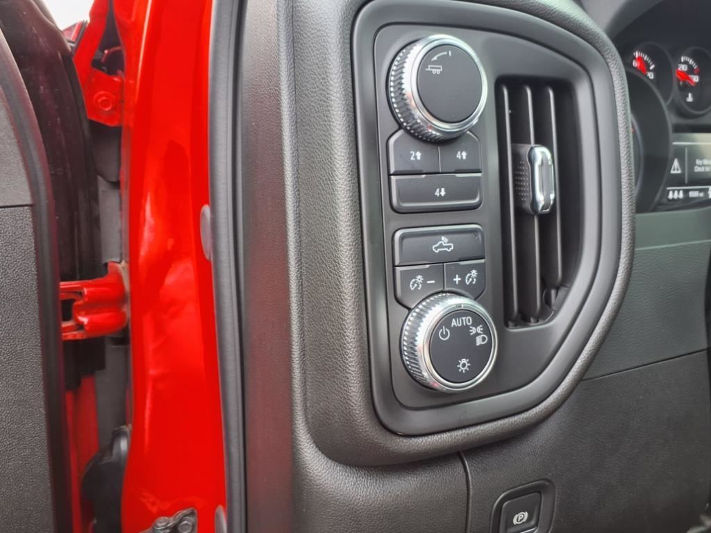 GMC Sierra 2500HD 4WD Crew Cab 159" Pro 2024